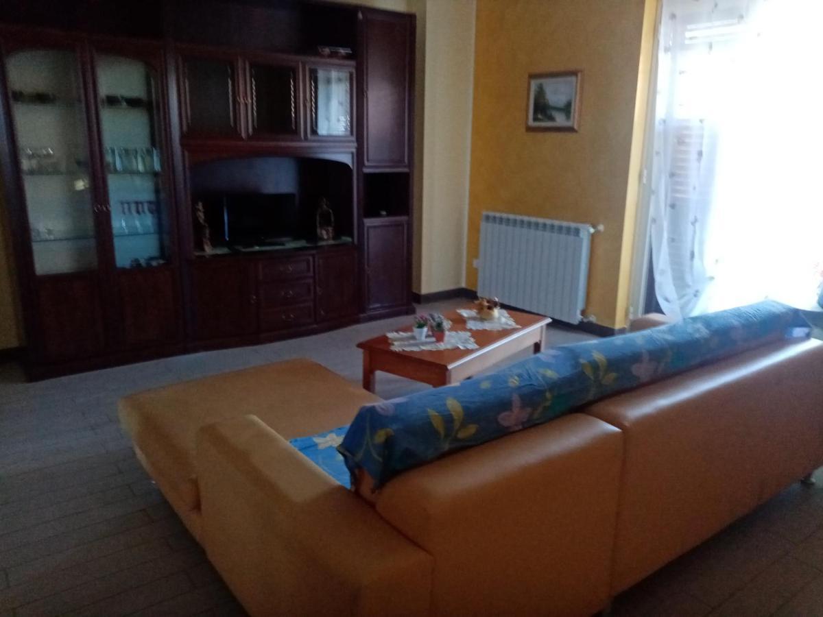 פקינו Appartamento Mariella Via Lipari N 8 מראה חיצוני תמונה